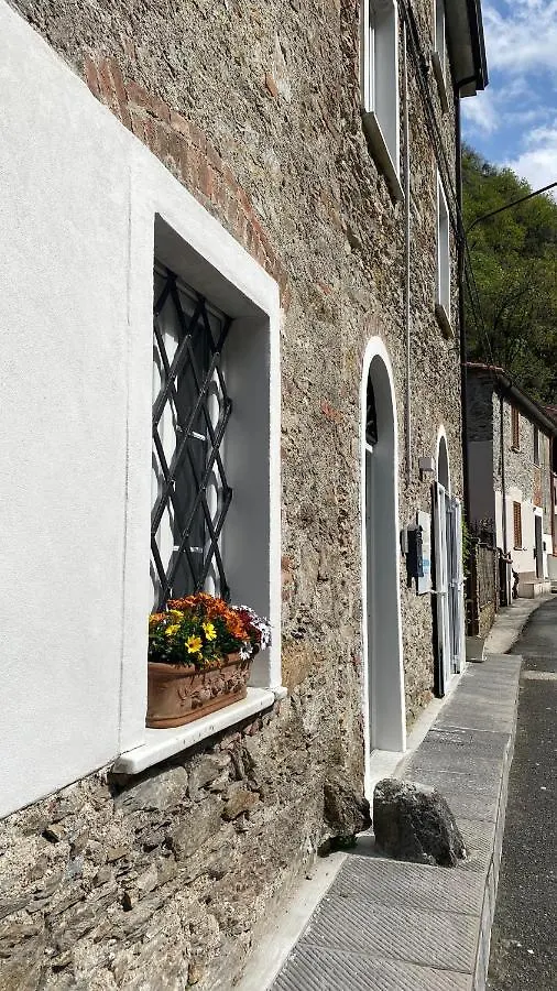 B&B Gronda Via Vandelli Massa  Italy